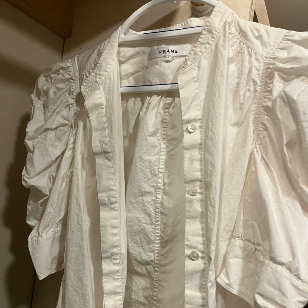 FRAME ruffled balloon button down top